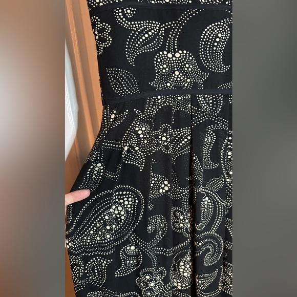 NWOT Ann Taylor Black and White Silk Paisley Midi Dress 12 - Picture 5 of 9